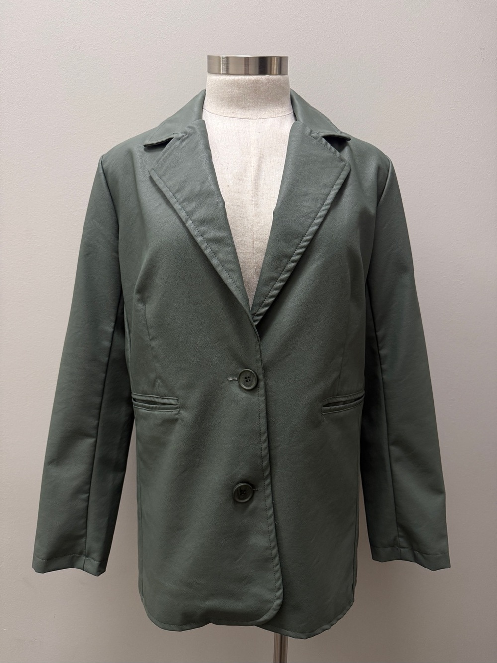 Green Pleather Classic Fit Single-Breasted Blazer with Front Pockets